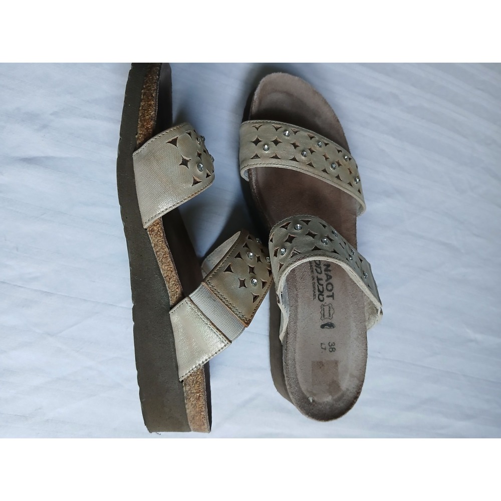 Naot Sandals 38 Susan Rose Gold Studded Cork Cushioned Comfort Casual  Leather - Picture 16 of 16
